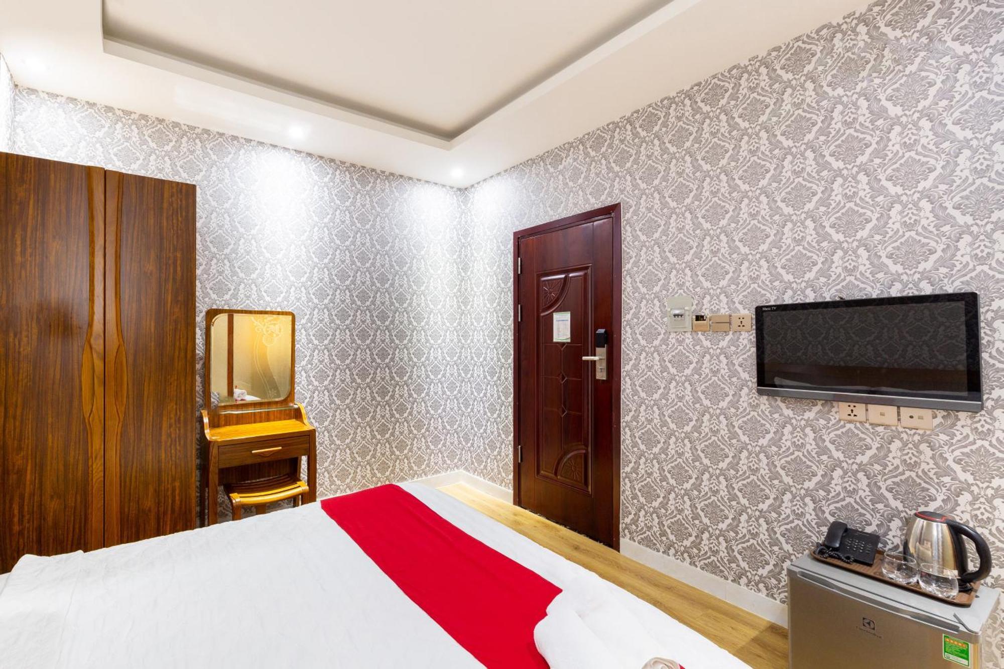 Spring Airport Hotel Ho Chi Minh-staden Exteriör bild